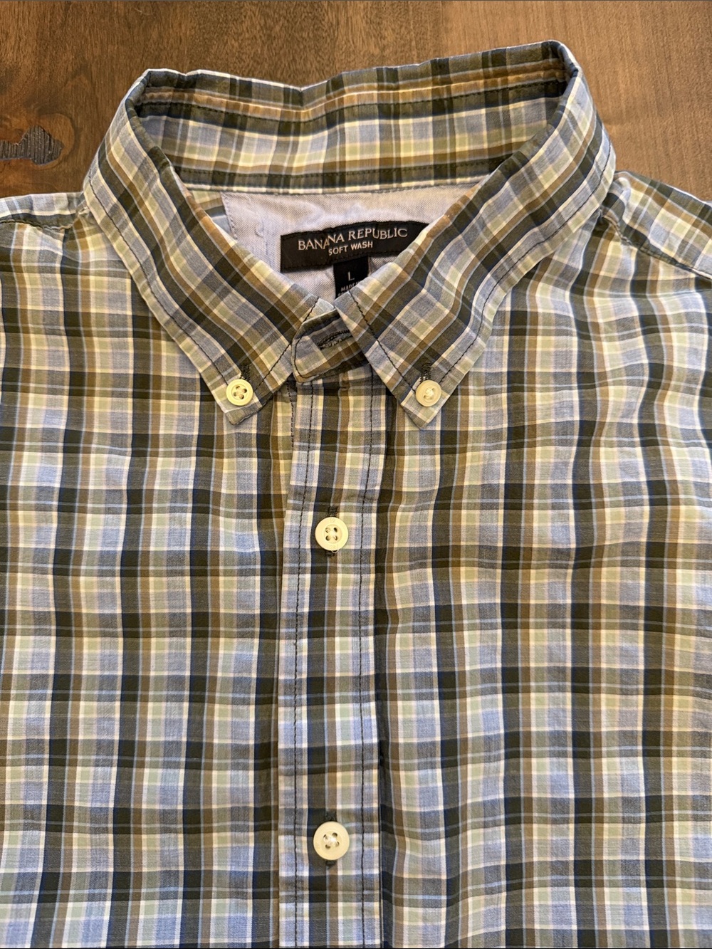 Banana Republic plaid button down soft wash - business casual office core large